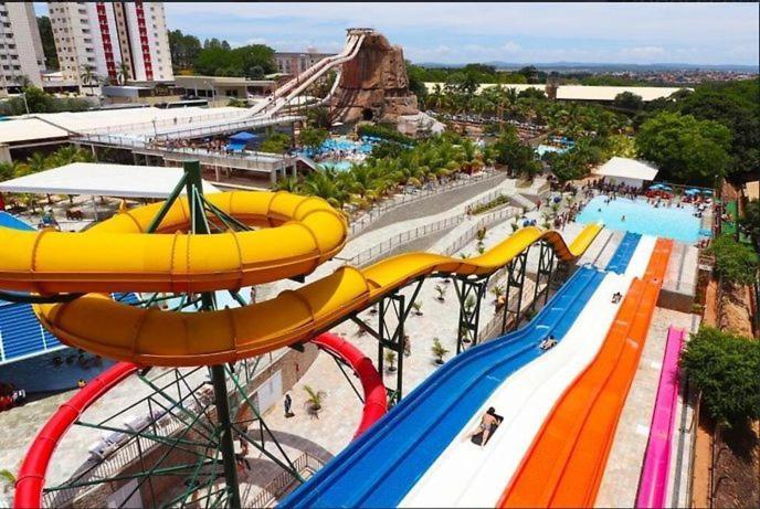 Apartmán Piazza Diroma Oficial Com Acesso Ao Acqua Park Vulcao Ate 5 Pessoas 1 Caldas Novas Exteriér fotografie